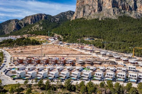 3 bedrooms Villa in Polop, Spain No. 123413