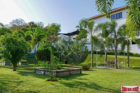 4 bedrooms Villa in Rawai, Thailand No. 97101 6