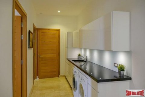 4 bedrooms Villa in Rawai, Thailand No. 97101 17