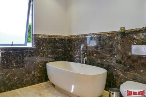 4 bedrooms Villa in Rawai, Thailand No. 97101 26