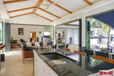 4 bedrooms Villa in Rawai, Thailand No. 97101 11