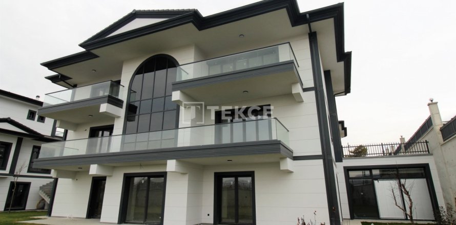 5 bedrooms Villa in Ankara, Turkey No. 11586