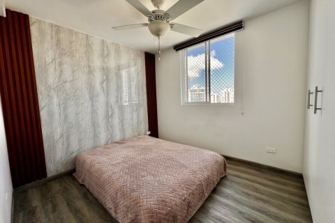 2 bedrooms Apartment in Panama City, Panama No. 109780 4