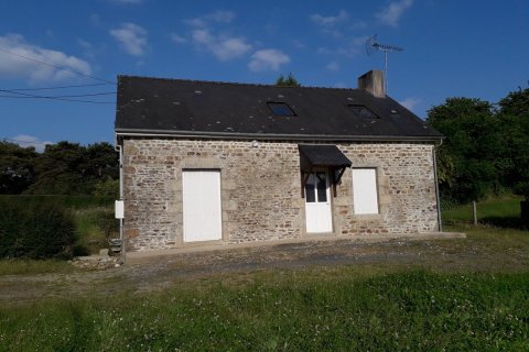 3 chambres House à Le Ham, France No. 69335 1