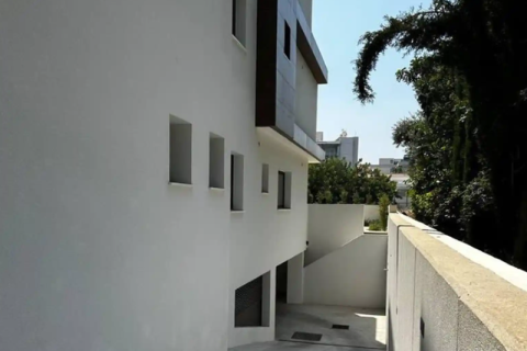 2 bedrooms Apartment in Germasogeia, Cyprus No. 102401 9