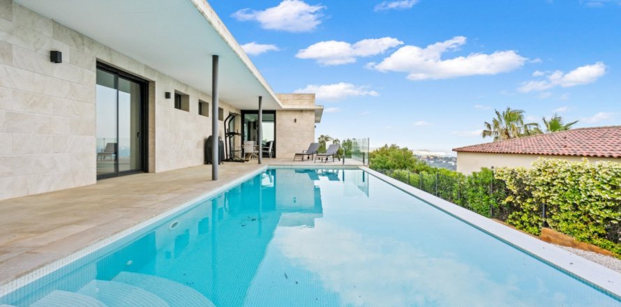 4 bedrooms Properties in Ho Thau, Vietnam No. 99105