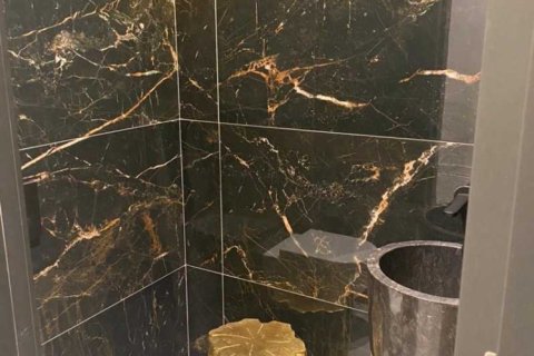 3 bedrooms Apartment in Limassol, Cyprus No. 102117 5