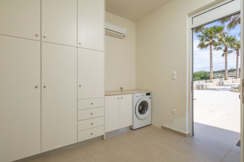 3 bedrooms Villa in Chania, Greece No. 64799 16