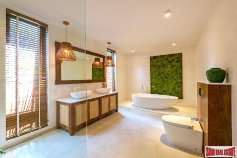 3 bedrooms Villa on the Chaweng Beach, Thailand No. 96622 12