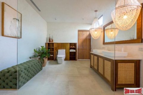 3 bedrooms Villa on the Chaweng Beach, Thailand No. 96622 20