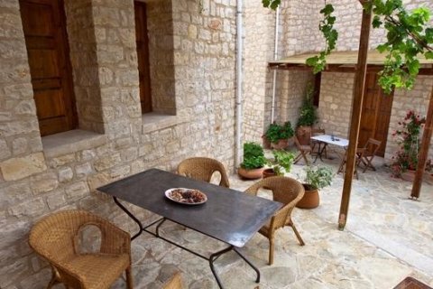 Коммерческая недвижимость с 4 спальнями в Ретимнон, Греция №24065 9