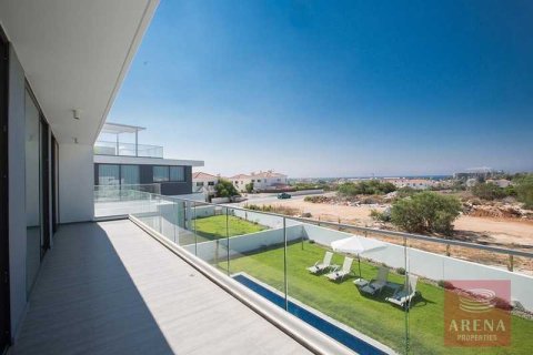 Вилла с 4 спальнями в Айя Напа, Кипр №75147 6