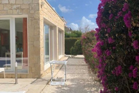 4 bedrooms Villa in Pegeia, Cyprus No. 84434 16