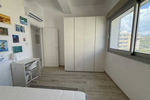 3 bedrooms Apartment in Agios Tychonas, Cyprus No. 33010 5