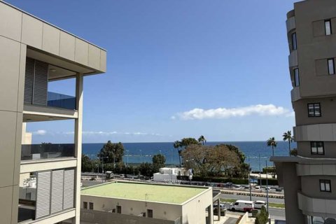 3 bedrooms Apartment in Agios Tychonas, Cyprus No. 33010 14