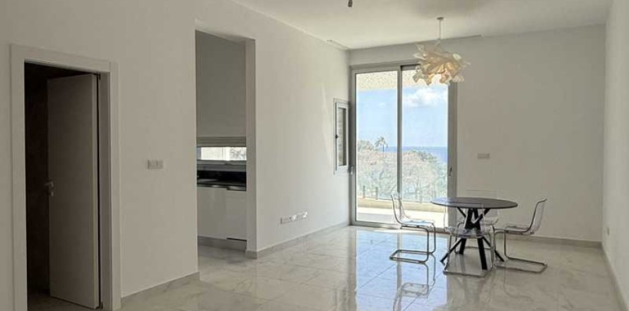 3 bedrooms Apartment in Agios Tychonas, Cyprus No. 33010