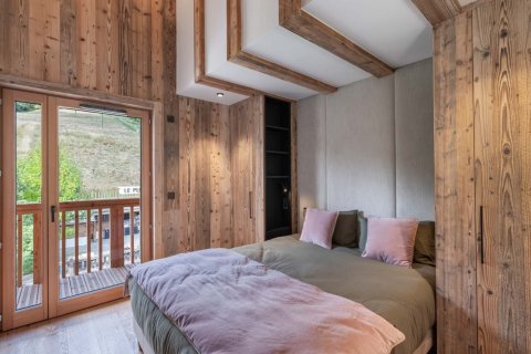 5 dormitorios Apartment en Les Allues, France No. 100143 4