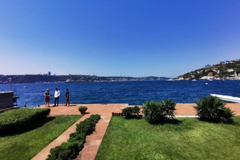 6 bedrooms Villa in Khanh Hoa, Vietnam No. 14994 1