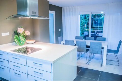 4 chambres Villa à Kim Son, Vietnam No. 84902 15