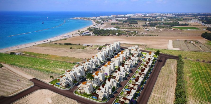 4 bedrooms Villa in Paphos, Cyprus No. 37645