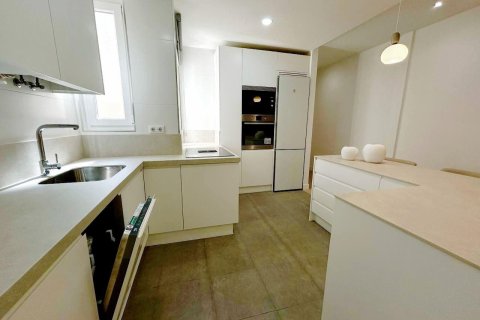 Квартира с 2 спальнями в Thanh Son, Вьетнам №92503 8