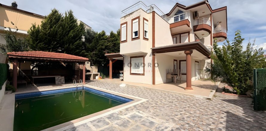 3 bedrooms Villa in Antalya, Turkey No. 129406