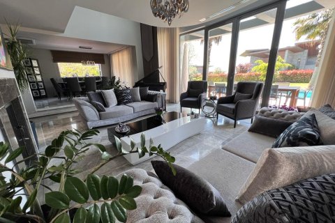 5 bedrooms Villa in Khanh Hoa, Vietnam No. 15656 6