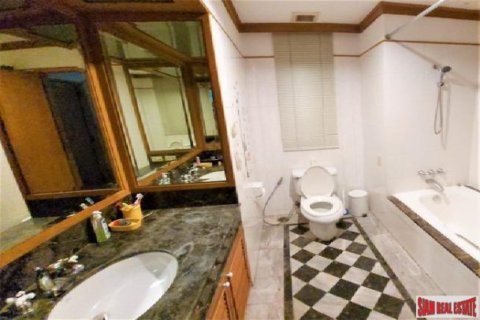 2 bedrooms Apartment in Bangkok, Thailand No. 96152 28