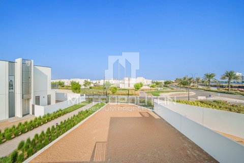 4 bedrooms Villa in Tam Xa, Vietnam No. 93899 10