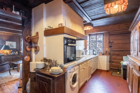 6 bedrooms House in Chamonix-Mont-Blanc, France No. 99950 18