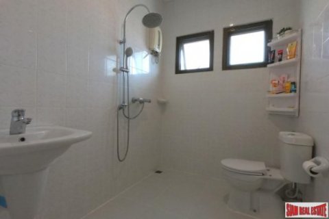 3 bedrooms Villa in Chiang Mai, Thailand No. 96311 8