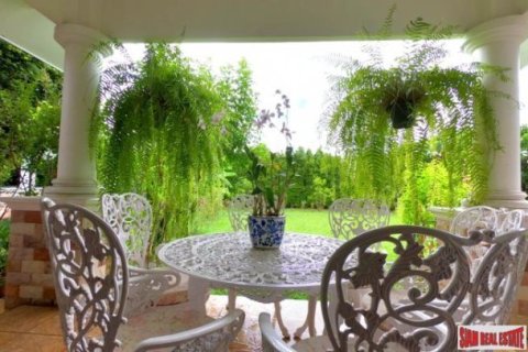 3 bedrooms Villa in Chiang Mai, Thailand No. 96311 4