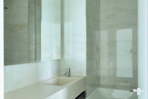 2 bedrooms Apartment in Limassol, Cyprus No. 40674 10