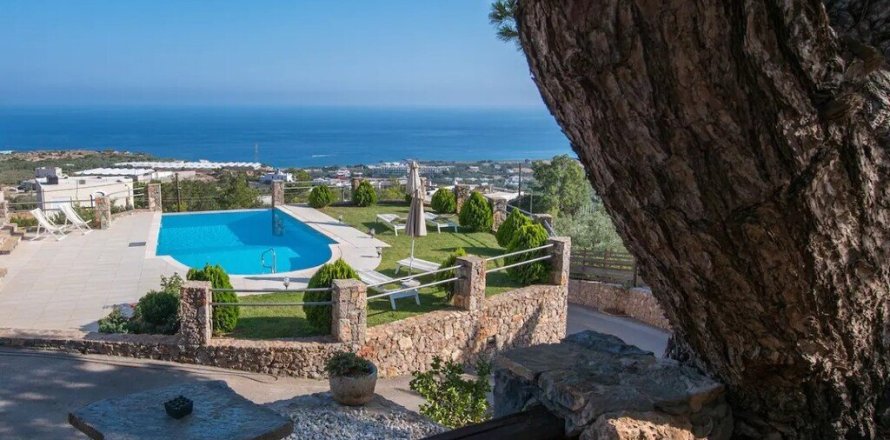 6 rooms Villa in Ierapetra, Greece No. 56277