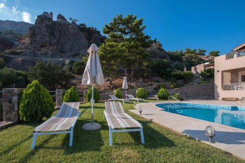 6 rooms Villa in Ierapetra, Greece No. 56277 2