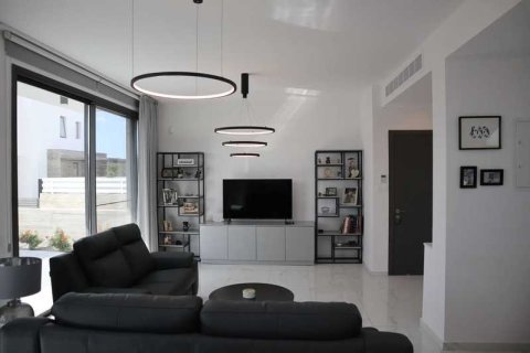 3 bedrooms Villa in Geroskípou, Cyprus No. 100811 3