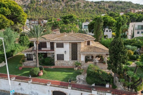 8 dormitorios Villa en Alicante, Spain No. 123239