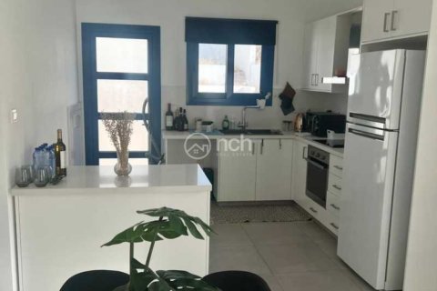 3 bedrooms House in Agios Athanasios, Cyprus No. 73072 3