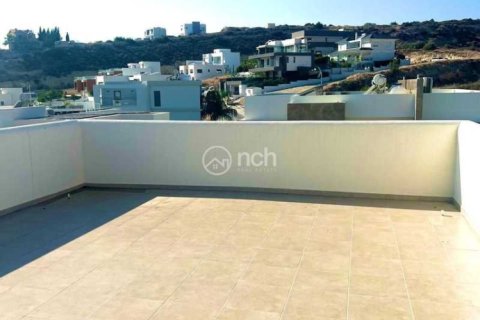 3 bedrooms House in Agios Athanasios, Cyprus No. 73072 12