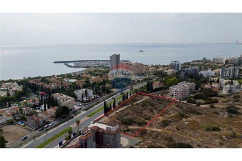 Commercial property in Pyrgos, Cyprus No. 35856 4