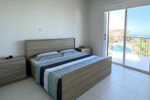 3 bedrooms House in Chloraka, Cyprus No. 69689 6