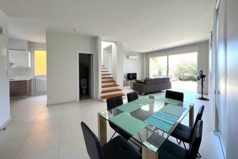 3 bedrooms House in Chloraka, Cyprus No. 69689 2