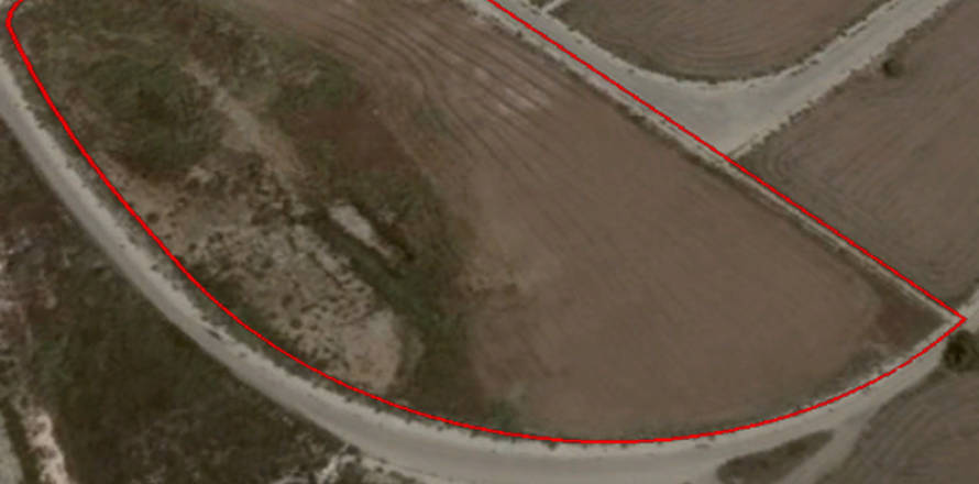 Commercial property in Pervolia, Cyprus No. 41603