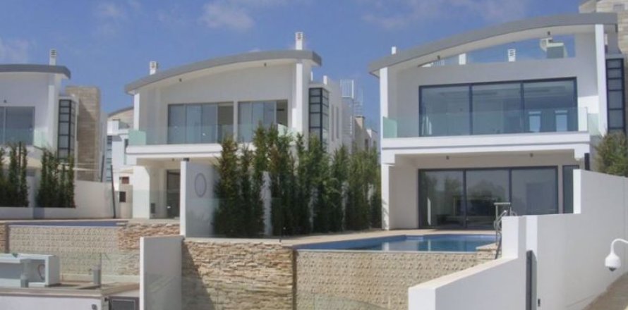 4 dormitorios Villa en Protaras, Cyprus No. 64846
