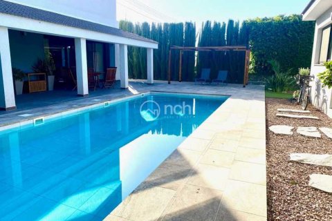 4 bedrooms House in Mesa Geitonia, Cyprus No. 82665 5