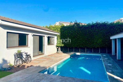 4 bedrooms House in Mesa Geitonia, Cyprus No. 82665 2