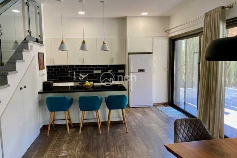 4 bedrooms House in Mesa Geitonia, Cyprus No. 82665 13