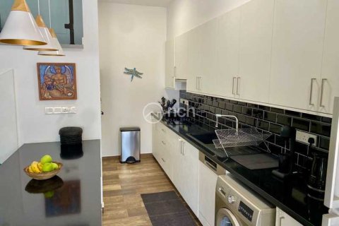 4 bedrooms House in Mesa Geitonia, Cyprus No. 82665 14