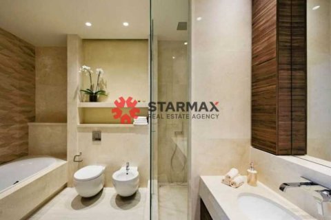 Дом с 5 спальнями в Перволия, Кипр №82442 10