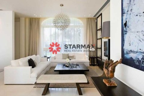 Дом с 5 спальнями в Перволия, Кипр №82442 4